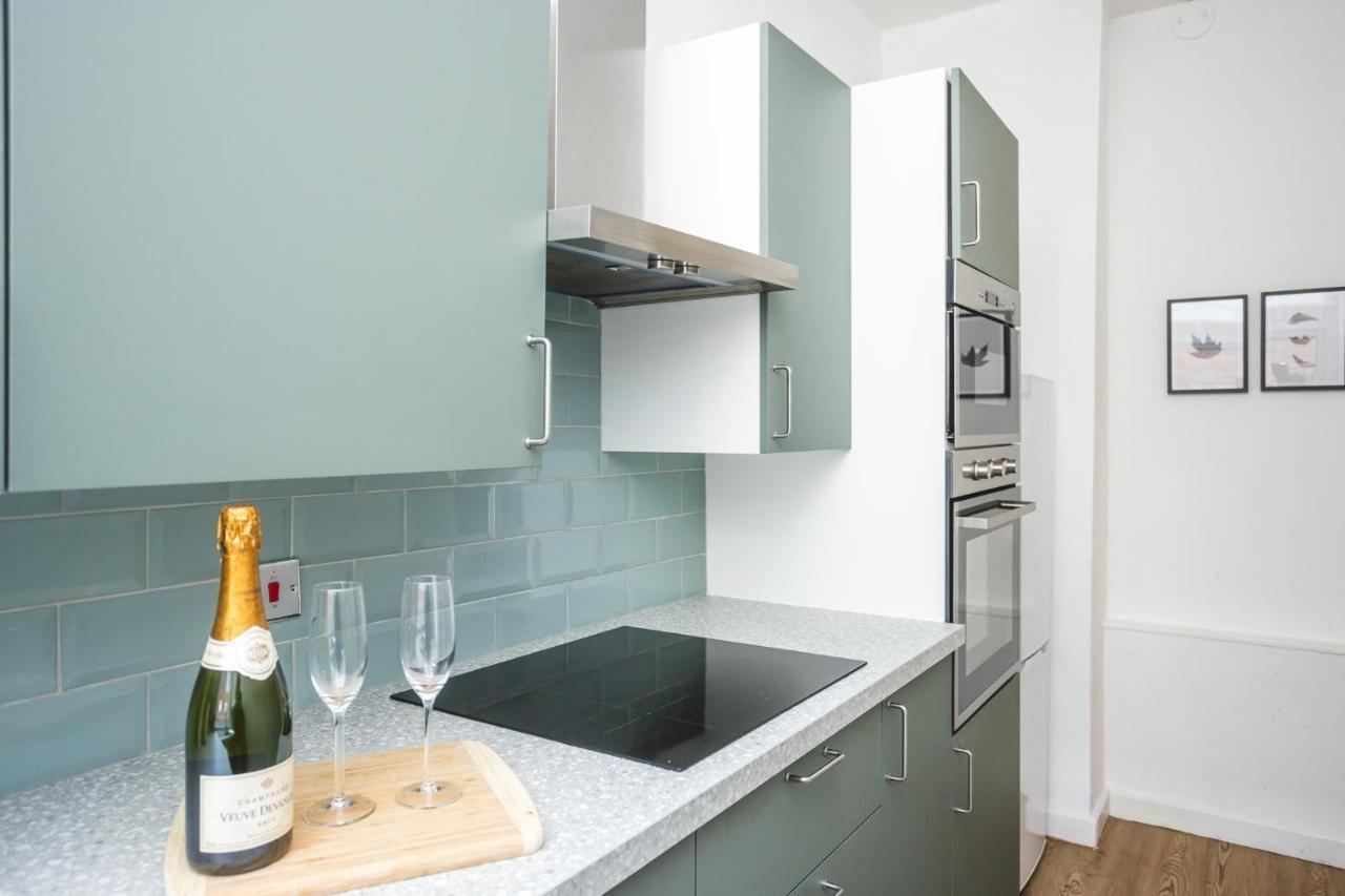 Modern Apartment Within City Walls, Parking Chester Exteriér fotografie